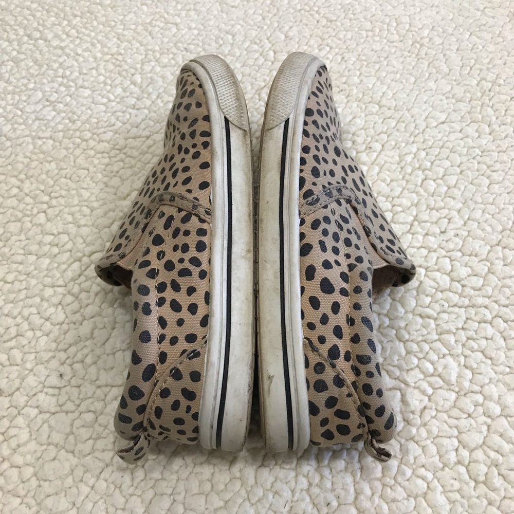 Girls Cat & Jack Slip On Brown w/ Dark Brown Spots Fashion Sneaker Shoes
Youth 2 - Picture 15 of 16
